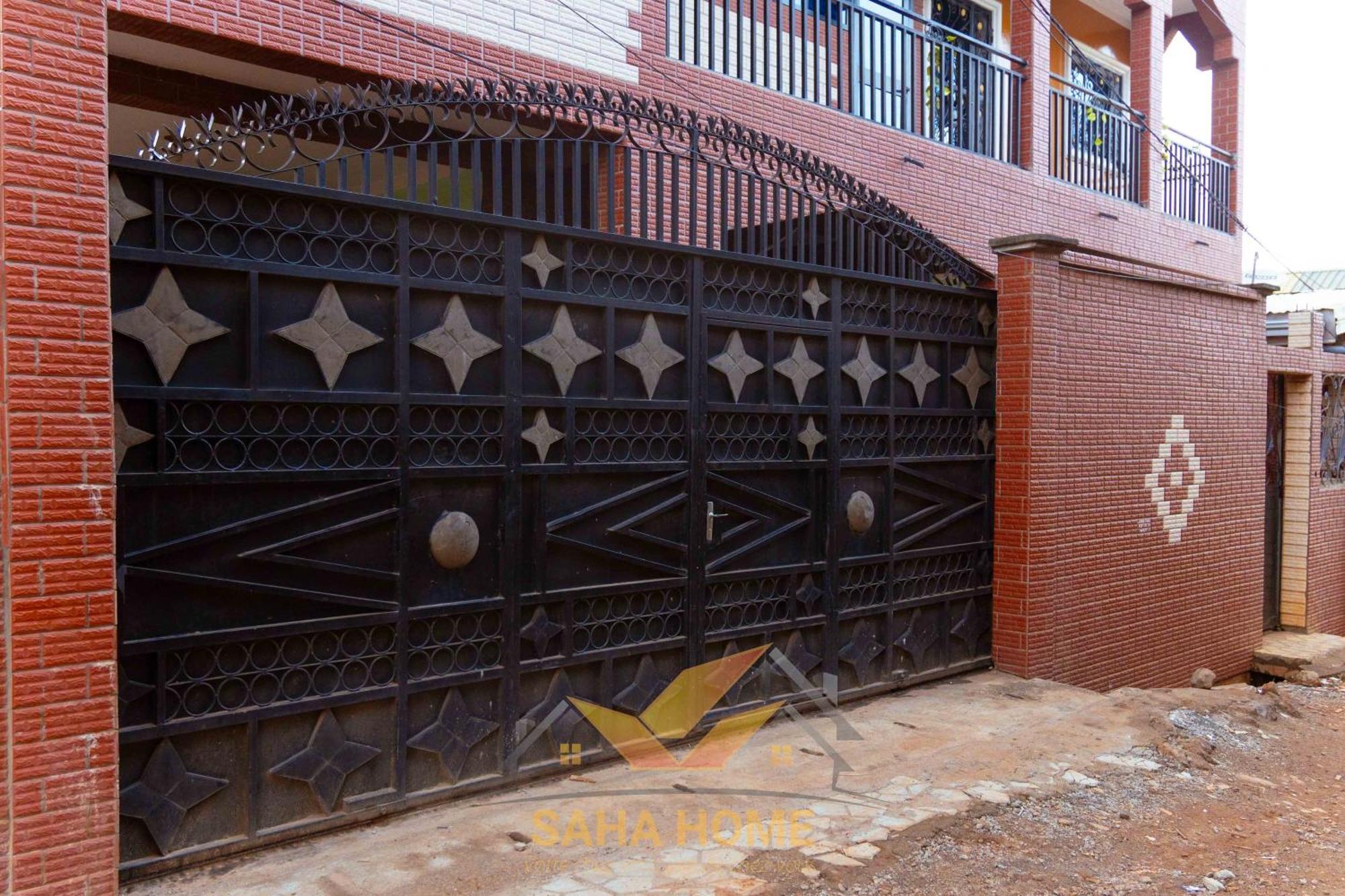Le Luxe A Yaounde Chez Saha Home Екстериор снимка